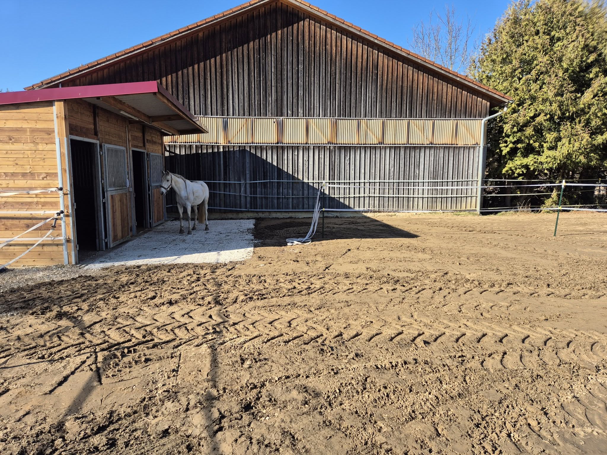 Reithalle und Paddock